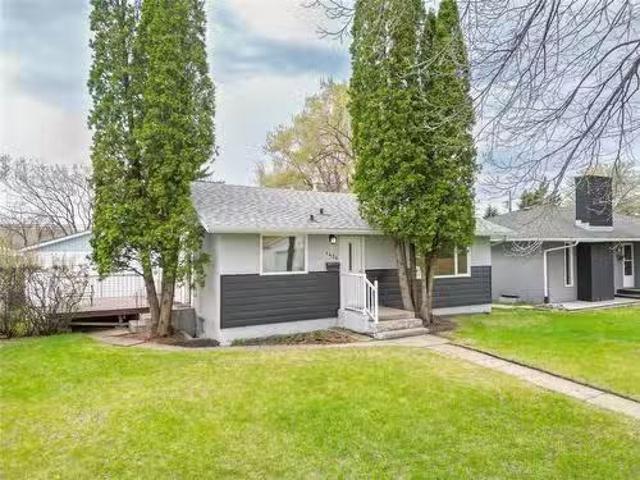 1434 Applewood Bay, Brandon, MB, R7A 2H5 house for sale Lis.