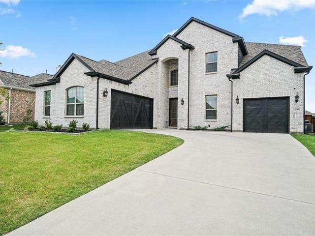 1434 Pecos St, Van Alstyne, TX 75495