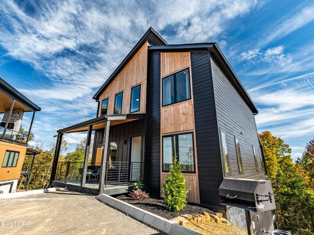 1434 Reedmont Way