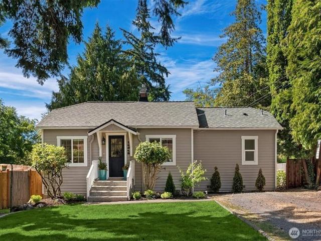 1434 th Ave NE, Seattle, WA 98125
