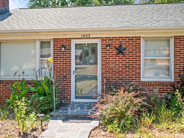 1435 Belmont Drive