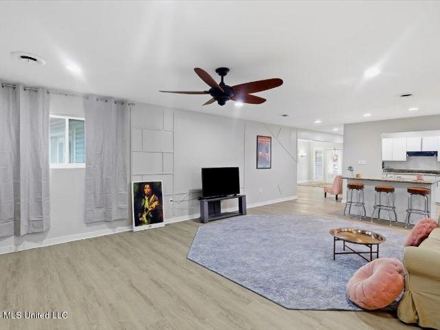 1435 Kimwood Drive