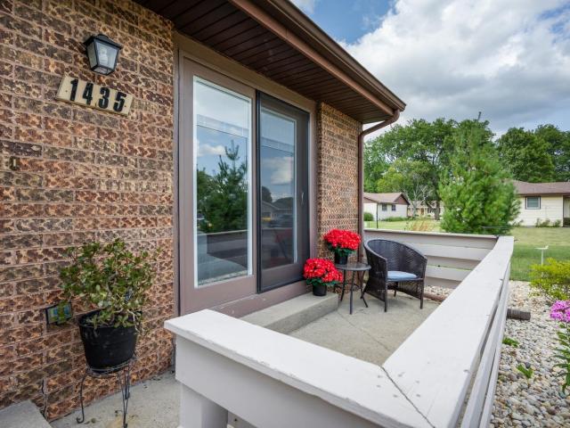 1435 Laramie Lane