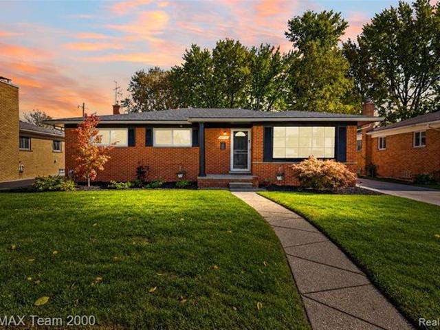 14370 Alexander St, Livonia, MI 48154