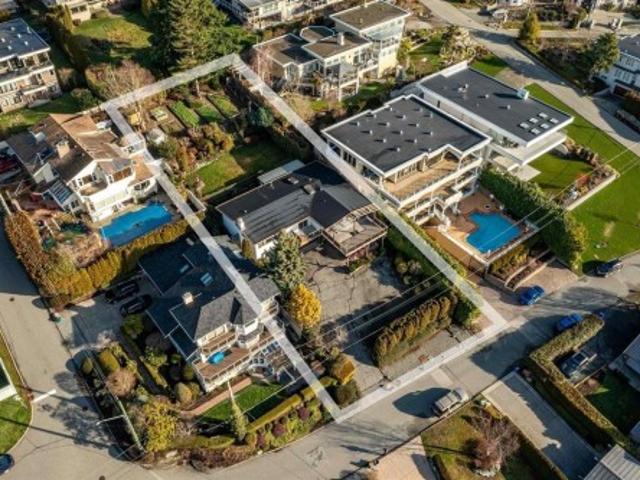 14371 Sunset Drive, White Rock, BC, V4B 2V4 house for sale | Listing ID R3117 | Royal LePage