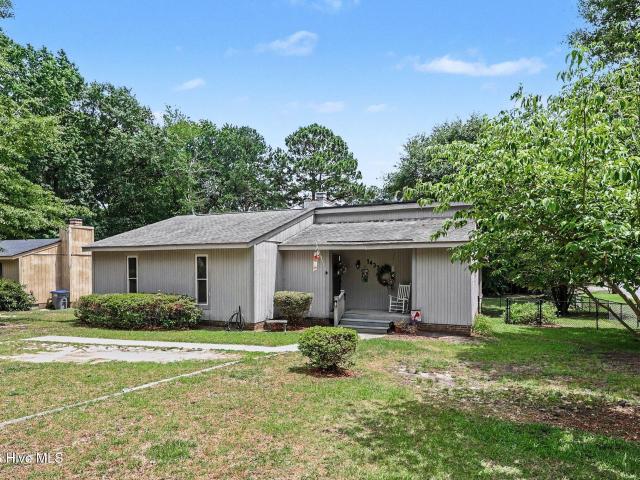 1437 Crabapple Lane