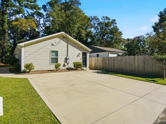 1438 Agatha St, Charleston, SC 29407 | MLS #26004