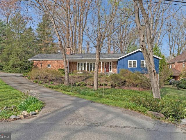 1438 Brookhaven Dr, McLean, VA 22101 | MLS #VAFX2292