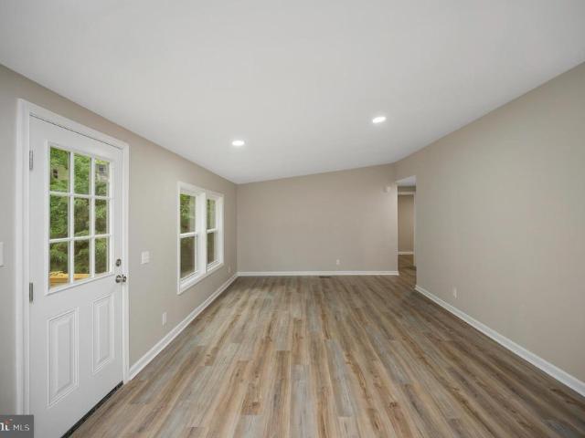 1438 Eastham Road