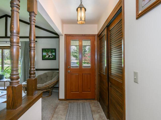 1438 Heather Cir
