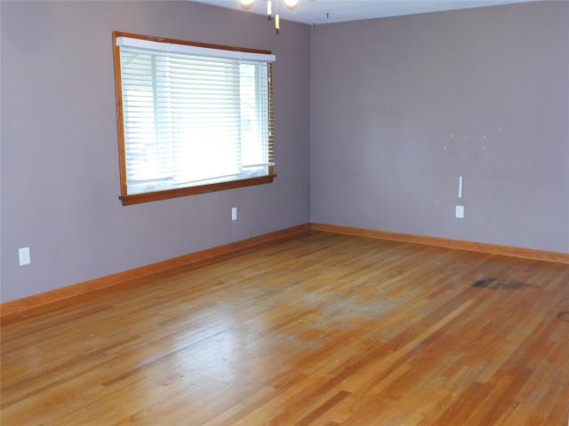 1439 W 35TH Street