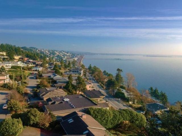 14310 Sunset Drive, White Rock, BC, V4B 2V5 house for sale | Listing ID R3103 | Royal LePage