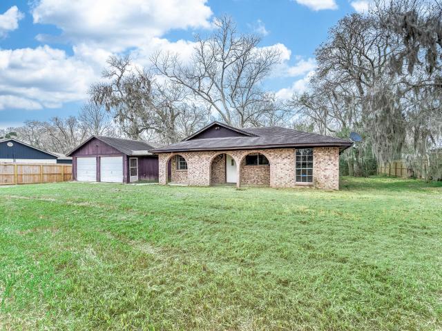 1431 County Road 934, Sweeny, TX 77480 | MLS #57538