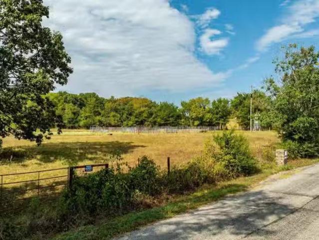 1431 RED HILL RD, MOUNT VERNON, AR 72111