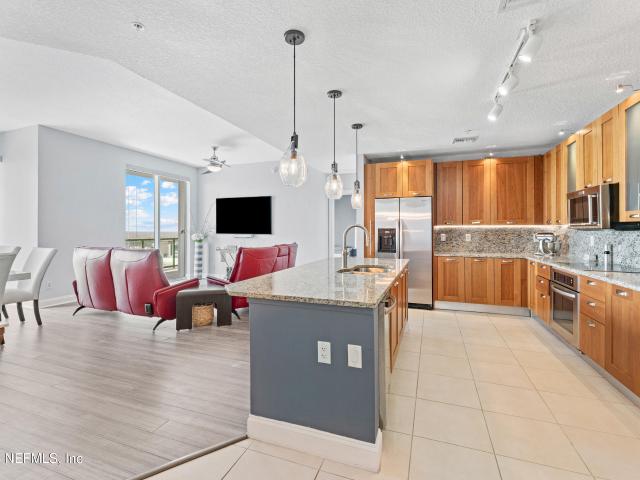 1431 Riverplace Blvd, Unit 3002, Jacksonville, FL 32207 | MLS #2132