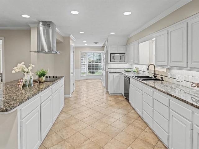 1431 Walnut Ln, Houston, TX 77339 | MLS #64457