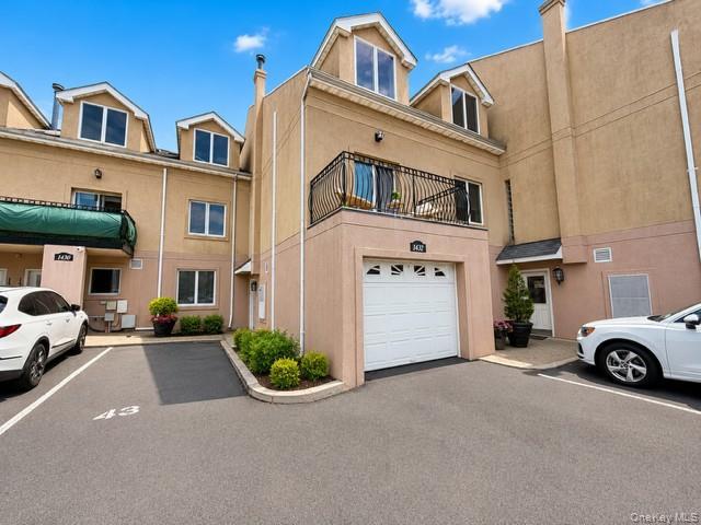 1432 Outlook Avenue 3