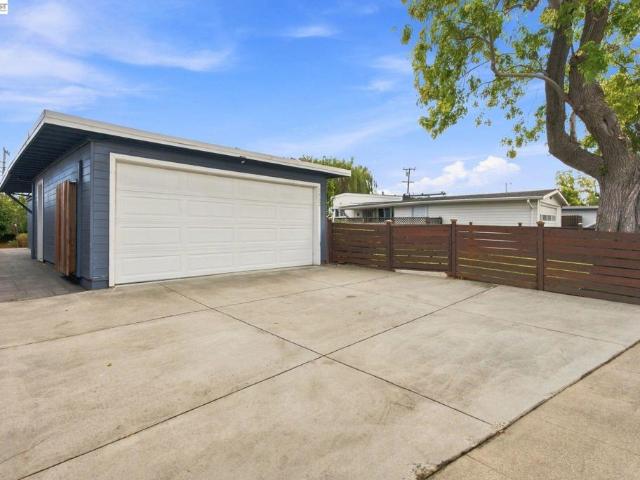 1432 Lodi Ave
