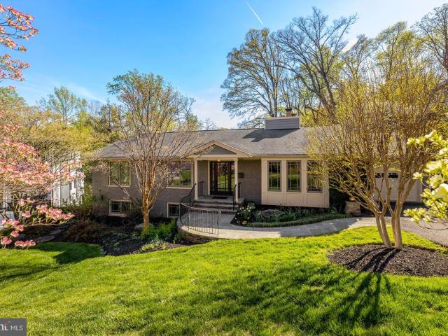 1432 Waggaman Circle