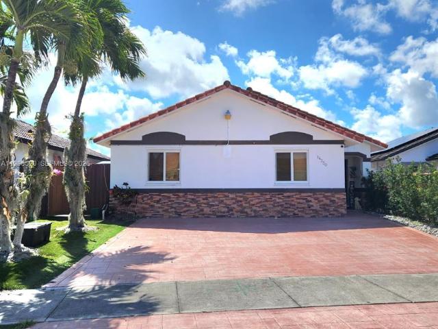 14330 SW 179th Ln, Miami, FL 33177 | MLS #A11986