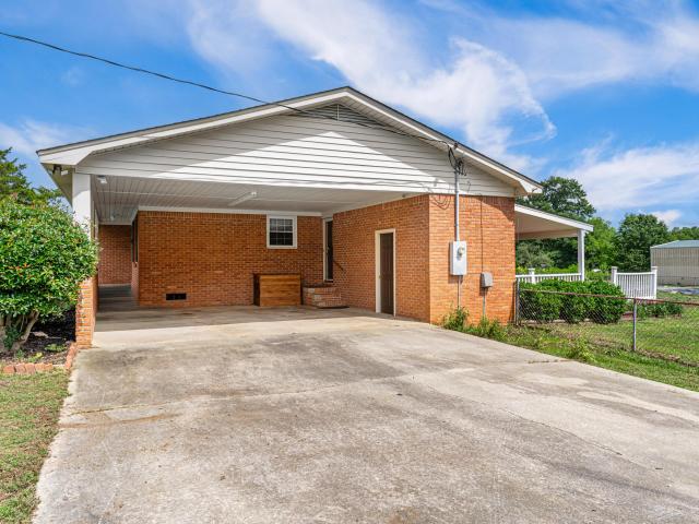 1433 Neeses Highway