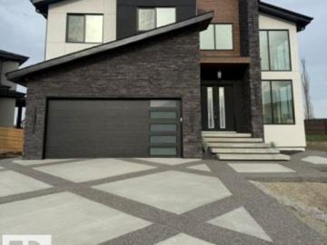Sturgeon County, Alberta - Garden, Parking
