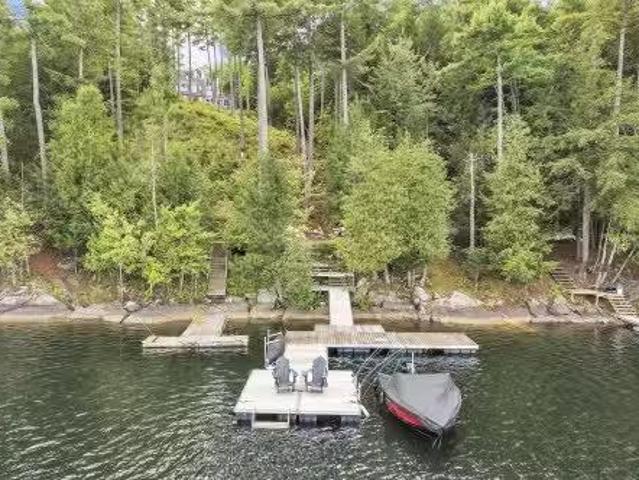 143 Ch. Du Domaine, Val Des Monts, QC, J8N 5B9 house for sal.