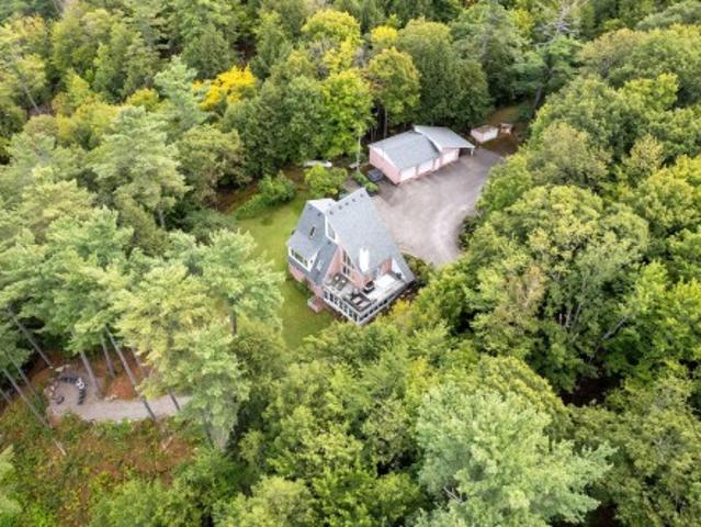 143 Ch. Du Domaine, Val Des Monts, QC, J8N 5B9 house for sale | Listing ID 25037 | Royal LePage
