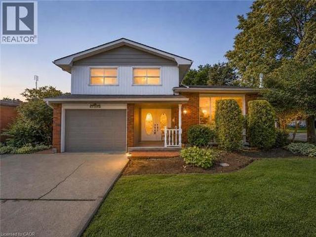 143 Cromwell Crescent, Hamilton, ON, L8G 2G3 house for sale | Listing ID 40852 | Royal LePage