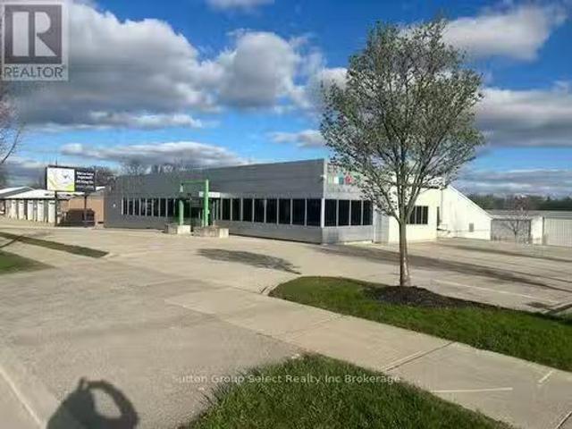 143 Bell Street E, Ingersoll Ingersoll North, ON, N5C 2N9.