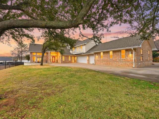 143 Blackfoot Trail, Lake Kiowa, TX 76240 | MLS #21320