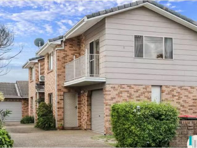 1/43 George Street, Warilla Townhouse for rent Listed by Donn.