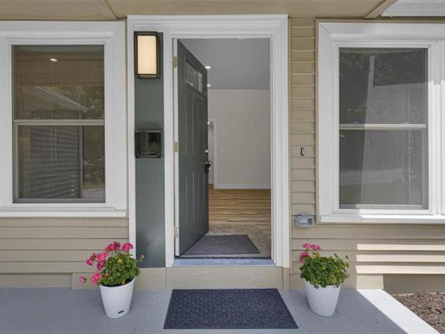 143 Grove Avenue