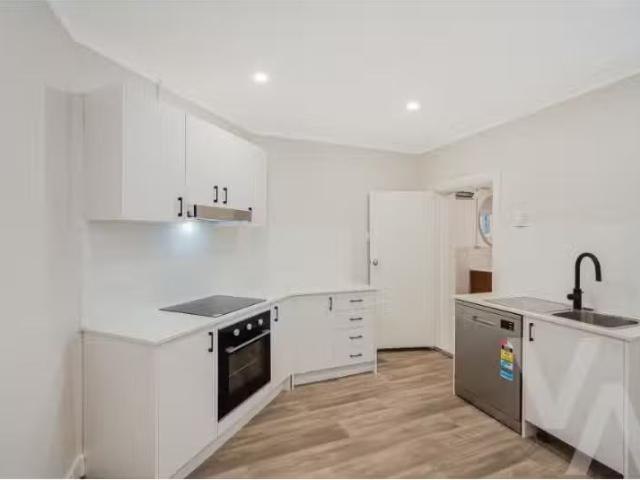 1/43 Denison Street, Hamilton East Apartment for rent Listed.
