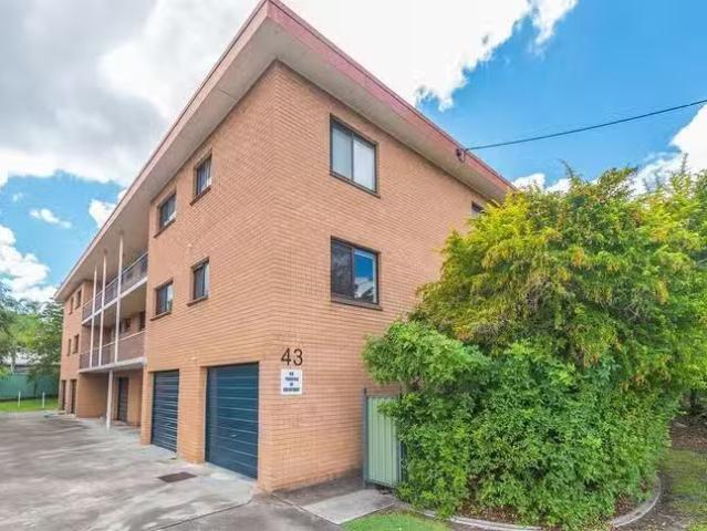 1/43 Denman Street, Greenslopes, QLD 4120
