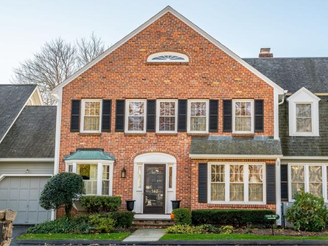 143 East Avenue 143, New Canaan, US, CT