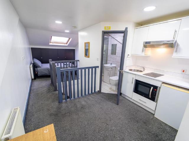 143 Formans Road, Greet, B11 3AX, United Kingdom | Studio apartment for rent #136264297 | Rentberry