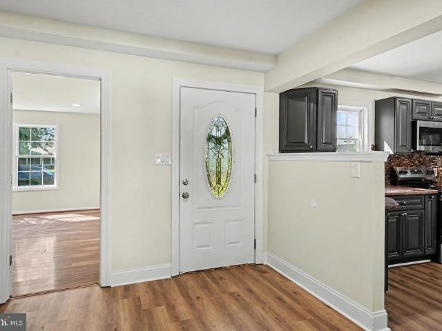 143 Forsythia Drive N