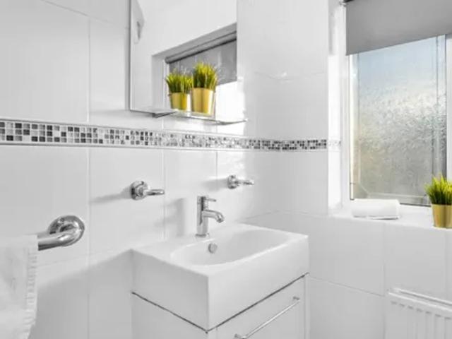 143 Jayshaw Avenue, Birmingham, B43 5RX, United Kingdom | 3 bed townhouse for rent #94159343 | Rentberry