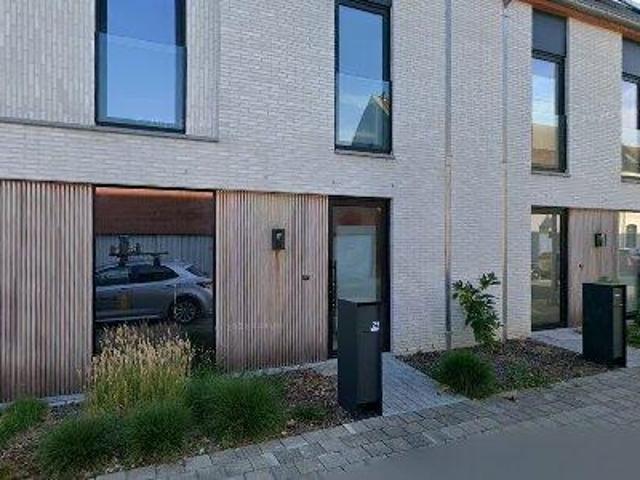 143 m2 apartment for rent in Meulebeke