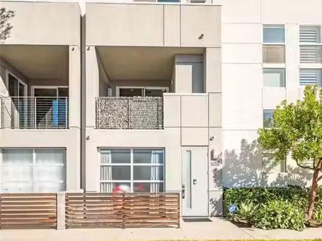143 MERCER WAY, COSTA MESA, CA 92627
