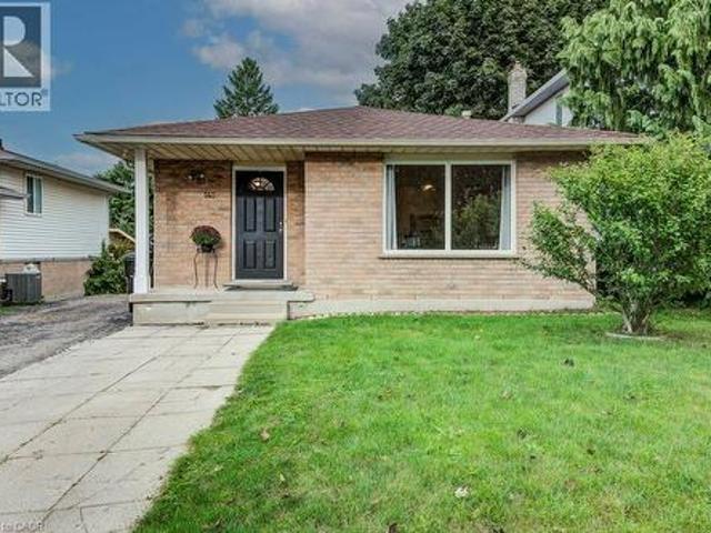 143 Sunrise Place, Kitchener, ON, N2B 3S8 house for sale | Listing ID 40862 | Royal LePage
