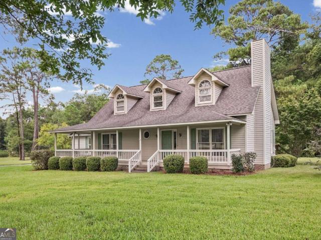 143 Redwood Road