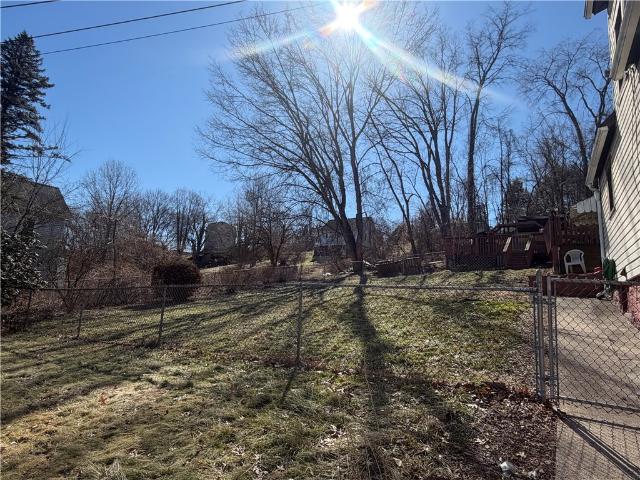 143 Whitestown Rd