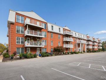 14443 Bantry Ln, Unit 1, Chesterfield, MO 63017 | MLS #25064