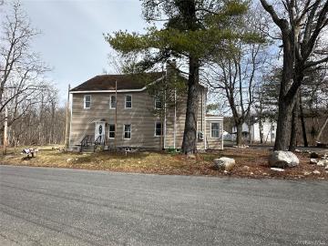 1445 Burlingham Rd, Pine Bush, NY 12566 | MLS #975086