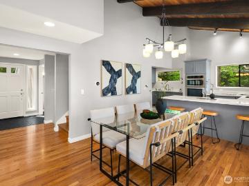 1445 rd Avenue NE