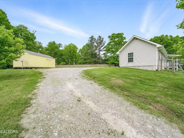 1447 Dykes Rd