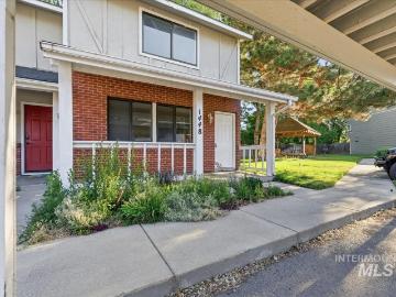 1448 E Carter Lane