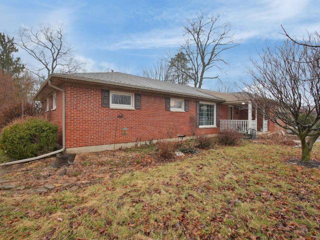 1448 W Sparrow Road
